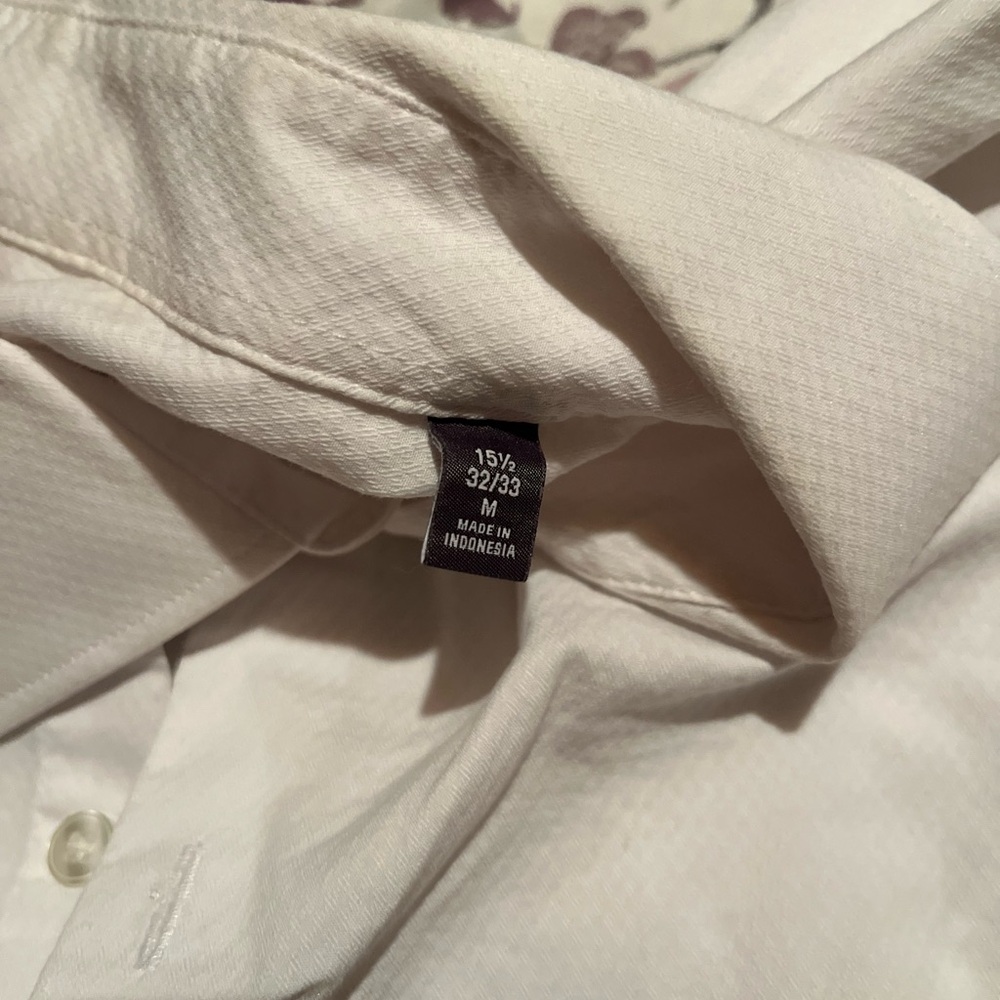 Button up - Picture 3 of 3